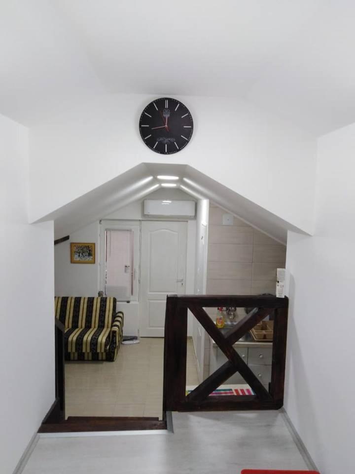 Apartman Vrdnicak Vrdnik Buitenkant foto