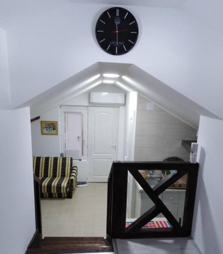 Apartman Vrdnicak Vrdnik Buitenkant foto