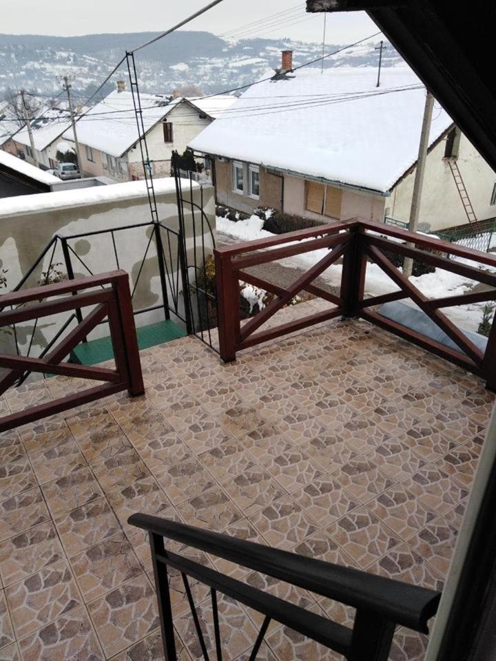 Apartman Vrdnicak Vrdnik Buitenkant foto